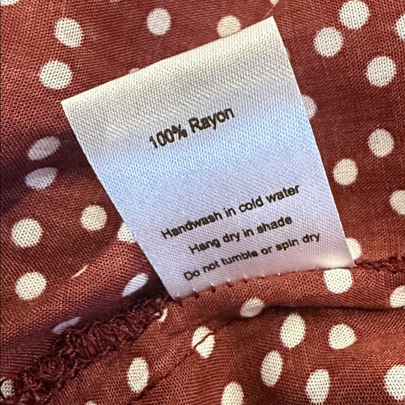 Tiare Hawaii Women’s Maroon Polka Dot Button Down Dakota Maxi Skirt One Size - Picture 13 of 13